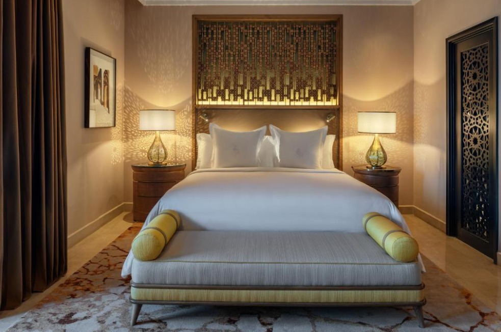 Suite parentale de riad avec décoration haut de gamme